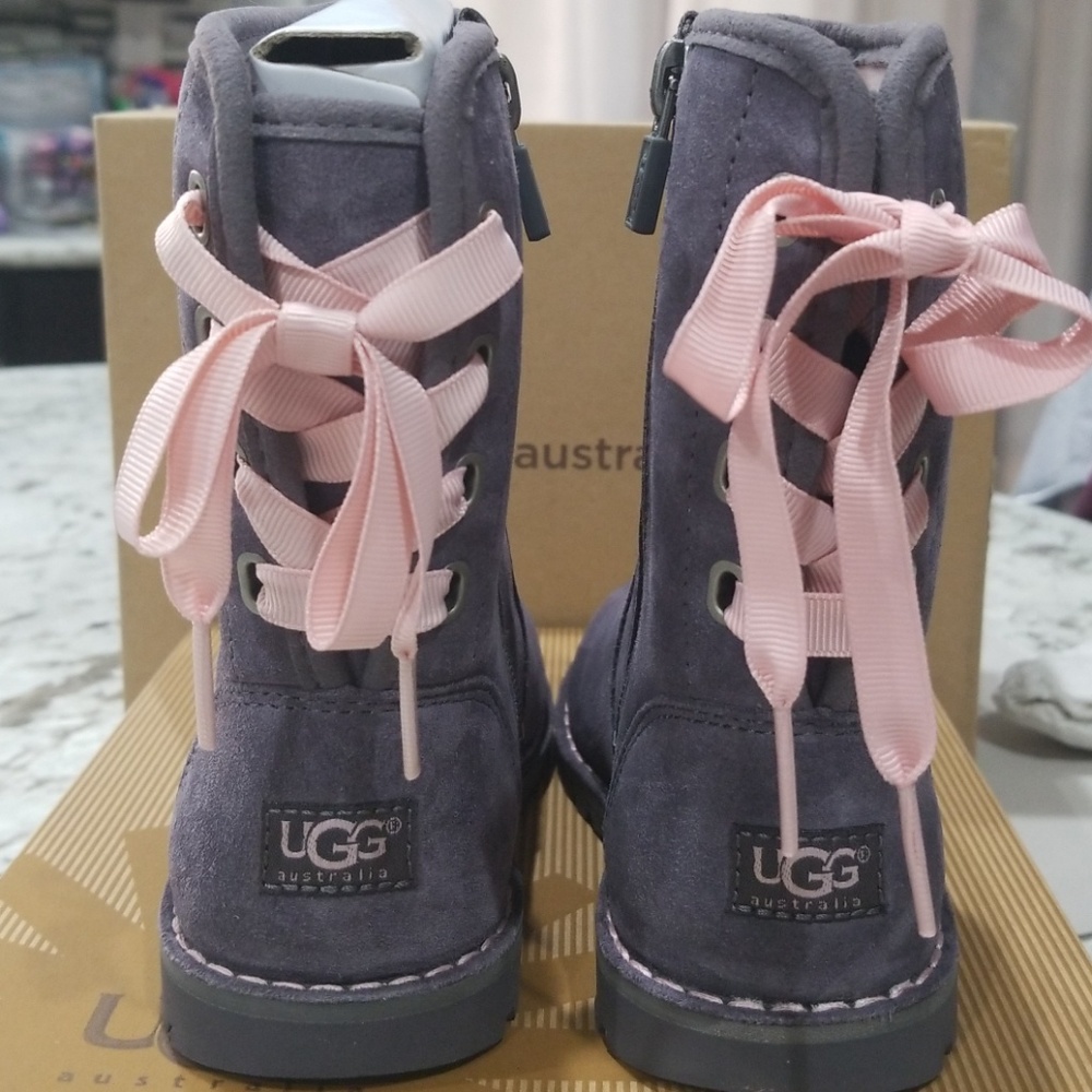 NEW UGG Australia T Corene Boots, size 9 Toddler